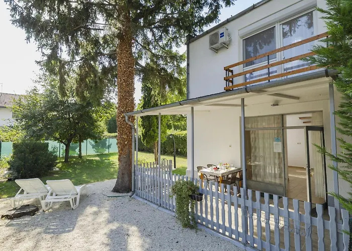 Thomas By Interhome * 希欧福克